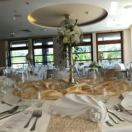 Pavla Hotel Piest'any