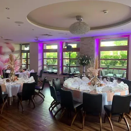 فندق Pavla فندق بييشتِني